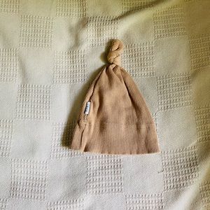 LN mebie baby Cafe Organic Ribbed Newborn Knot Hat